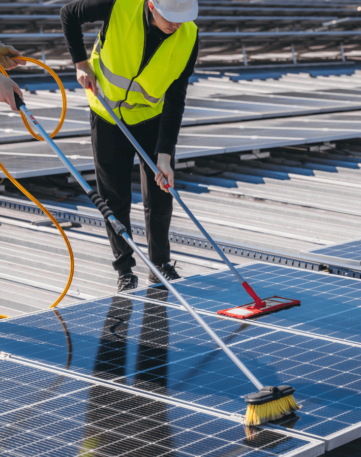 solar panel cleaning in bristol